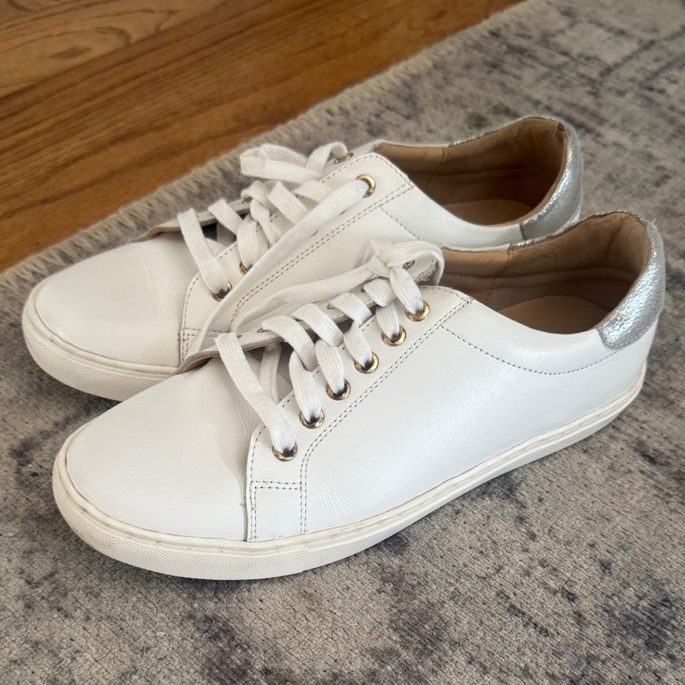 Jack Rogers White & Glitter Champagne Rory Leather Sneaker - Women Size 7